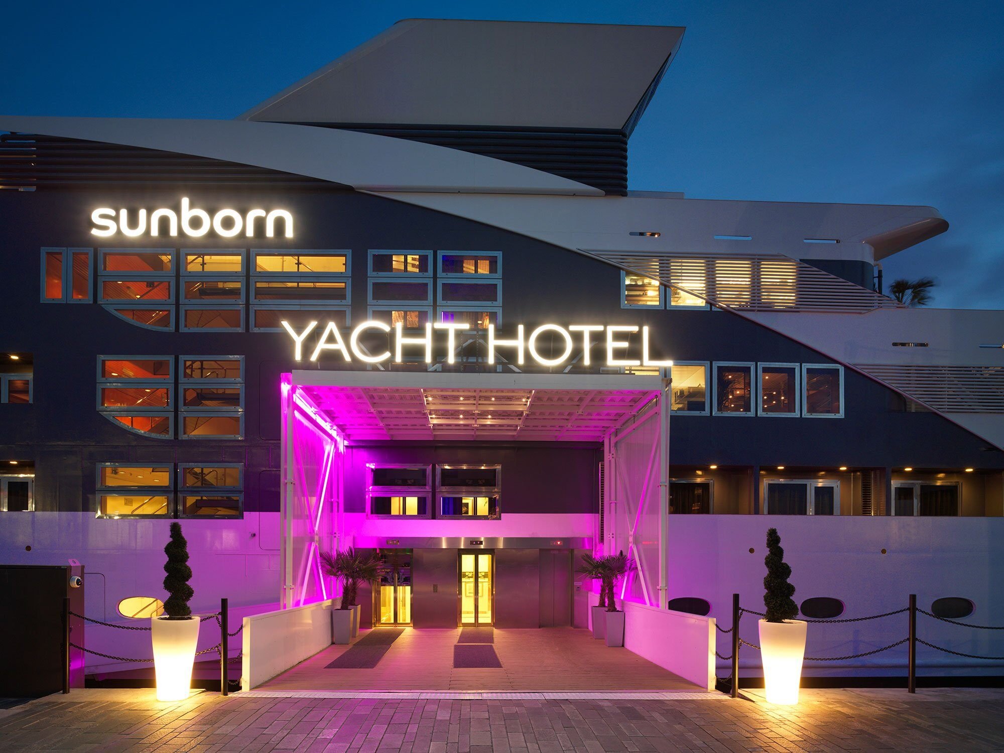 Sunborn London